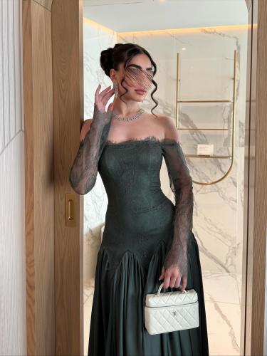 فستان دانتيل فرنسي كلوش