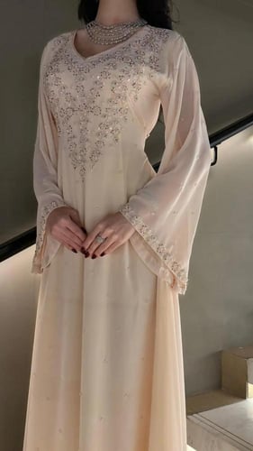 مخور إماراتي مطرز