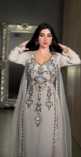 مخور اماراتي مع بشت تول