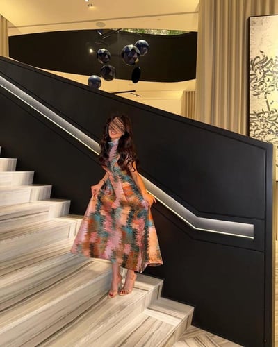 فستان مموج ميدي جاكار