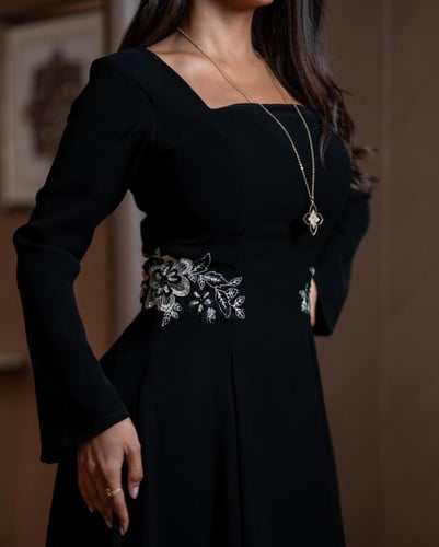 فستان أسود باربي دبل كلوش