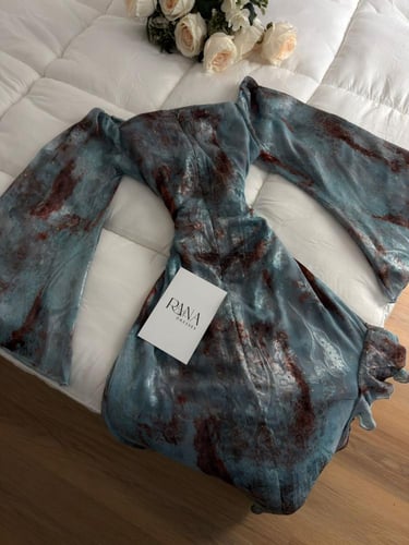 فستان أنيق بتفاصيل شيفون جميلة