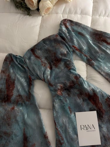 فستان أنيق بتفاصيل شيفون جميلة