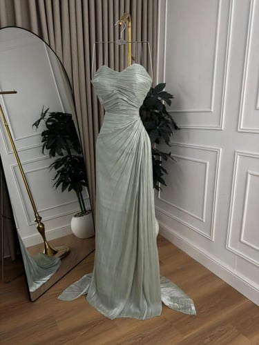 فستان سهرة أحمر ناعم شيفون مطوي جميل