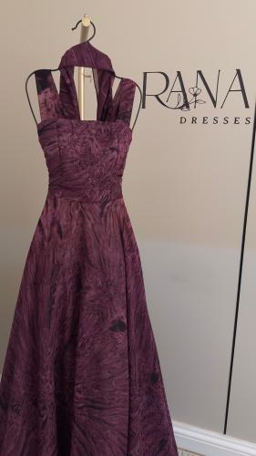 فستان أنيق بقصه طويله مع شال رقبه منفصل