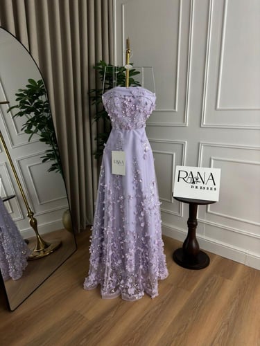 فستان وردي ليلكي بلمعة ساحرة