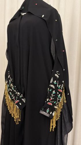 A doubt about an abaya