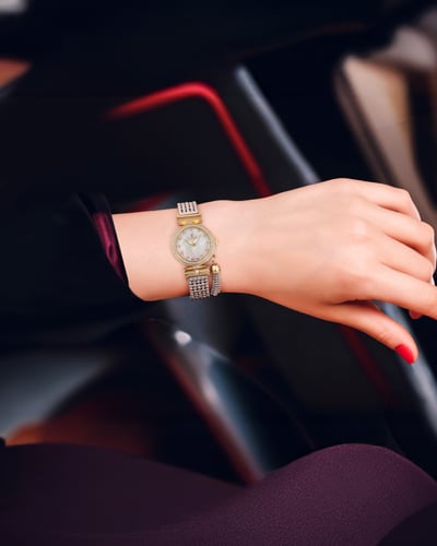 ساعة نسائية ماركة بنفيت ذهبي فضي مينا صدفي موديل B...