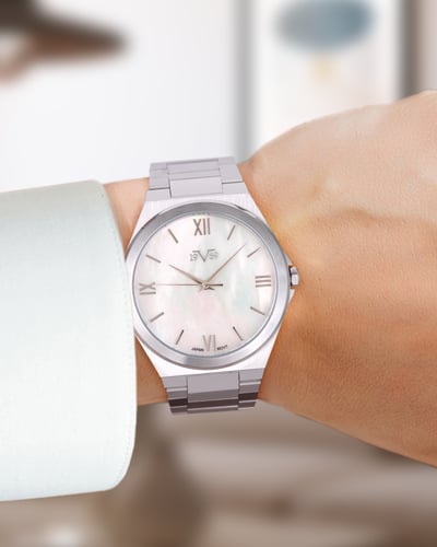 ساعة رجالية ماركة V19.69 فضي مينا صدفي موديل VSSW2...