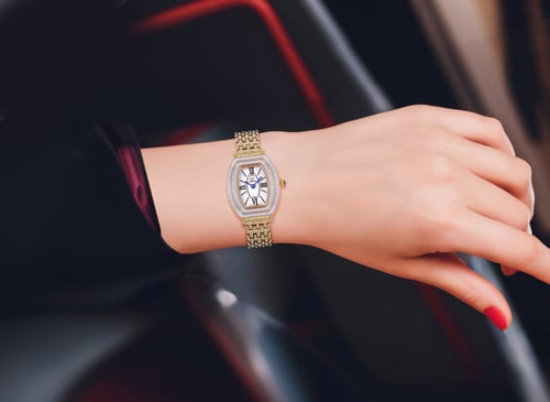 ساعة نسائية ماركة جي اف فيرري ذهبي GF170047L