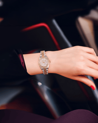 ساعة نسائية ماركة دايموند هيل موديل فضي ذهبي DH-RS...