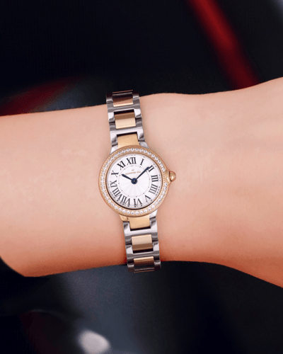 ساعة نسائية ماركة دايموند هيل موديل ذهبي فضي مينا...