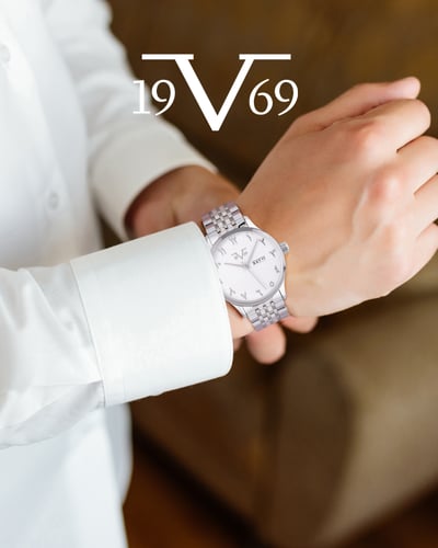 ساعة رجالية ماركة V19.69 فضي مينا ابيض موديل VSSW0...