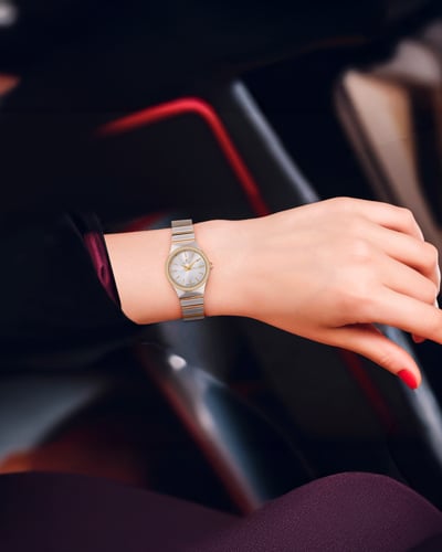 ساعة نسائية ماركة بنفيت فضي ذهبي مينا فضي موديل BN...