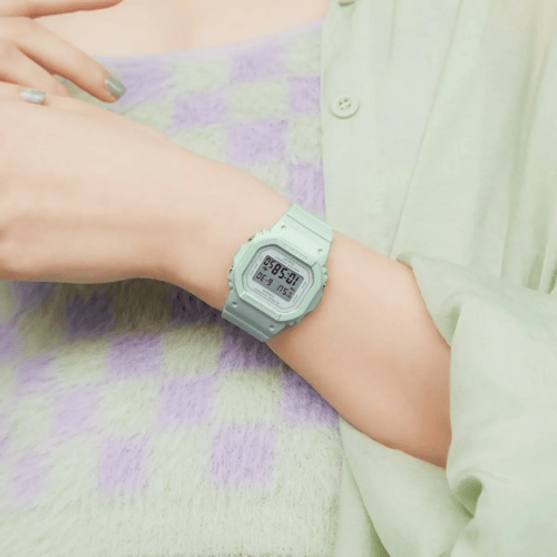 ساعة بيبي جي نسائية رقمية BGD-565SC-3