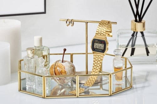 ساعة كاسيو رقمي ذهبي ميناء اسود A159WGEA-1