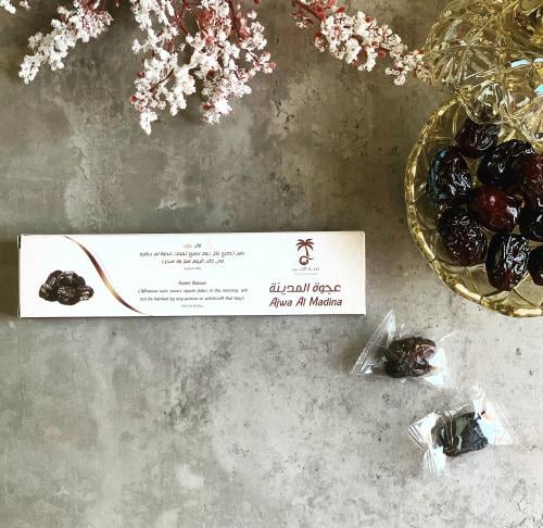 عبوة عجوة المدينة سادة 7 حبات