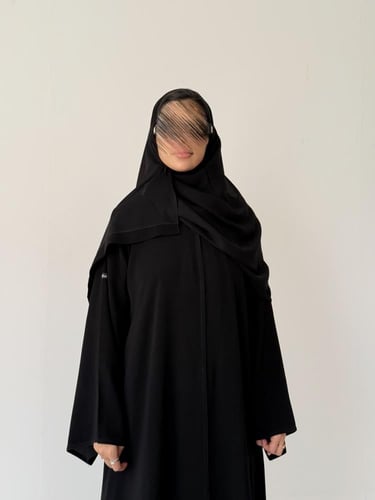 Classic ( عباية نص كلوش سادة )