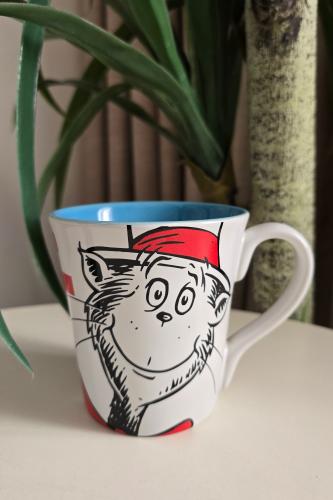 كوب cat in the Hat