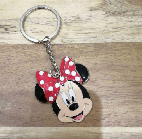 ميدالية ميني ماوس الأصلي من ديزني ستور أمريكا