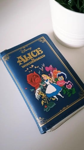 محفظة اليس في بلاد العجائب لاونج فلاي