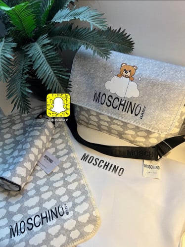 شنطة موسكينو للمواليد للجنسين