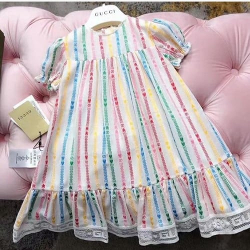 فستان قوتشي مطرز ملون