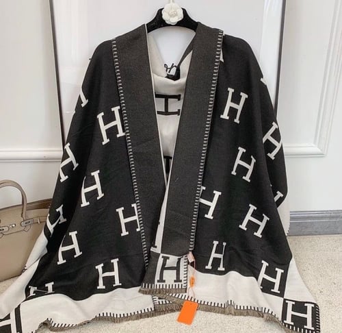 سكارف هيرمز متعدد الاستخدامات