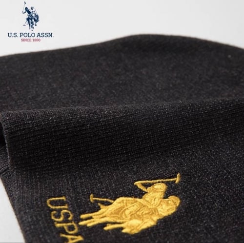 قبعة بولو بتطريز