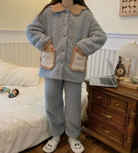 طقم فرو ناعم