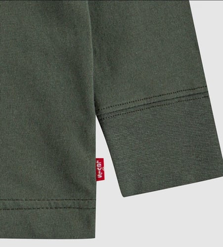 تيشيرت ليفيز ربيعي