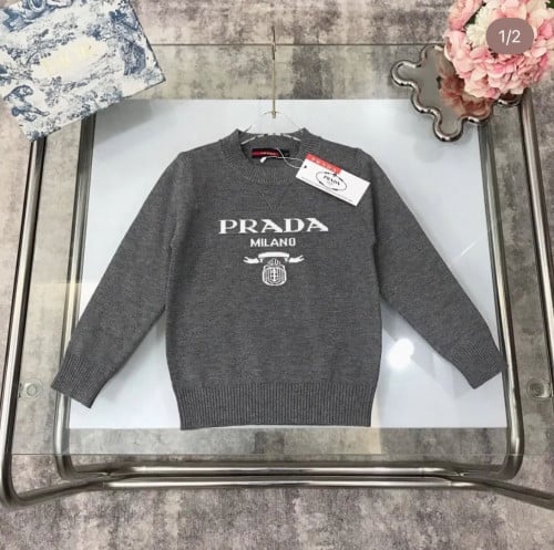 بلوزة برادا صوف