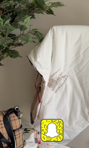 مفرش بيربري مطرز للجنسين