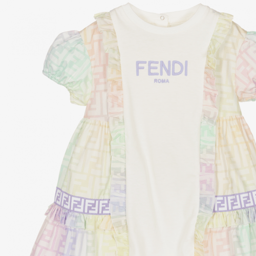 فستان فيندي انيق بألوان زاهية