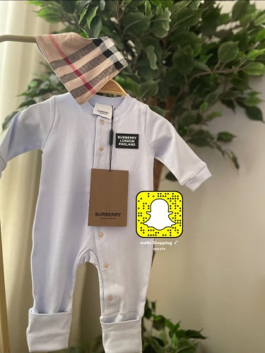 طقم بيربري مع صدرية