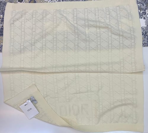 بطانية ديور فخمة للجنسين