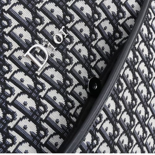 شنطة ديور للمواليد