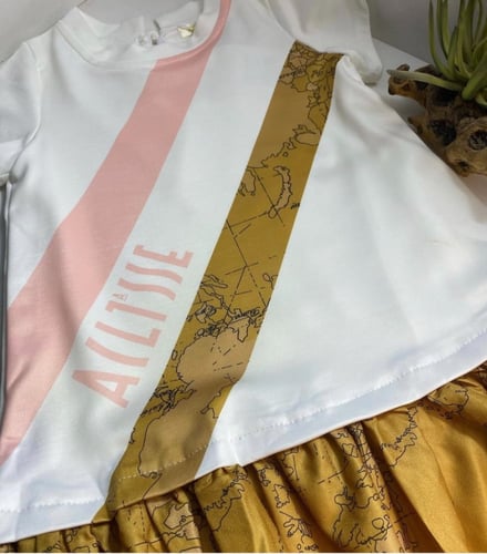 فستان فيرومارتيني بدون تاق