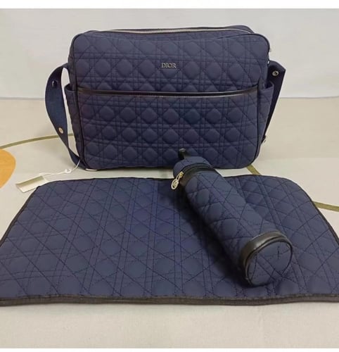 شنطة ديور للمواليد للجنسين