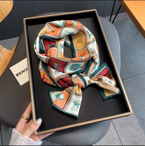 سكارف هيرمز متعدد الاستخدامات