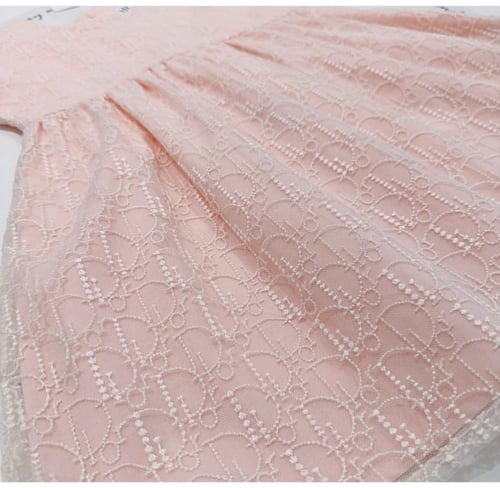 فستان ديور دانتيل مطرز