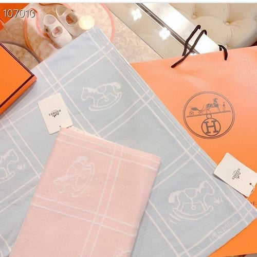 بطانية هيرمز بلونين