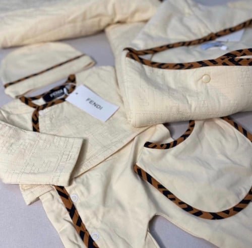 طقم فيندي كامل