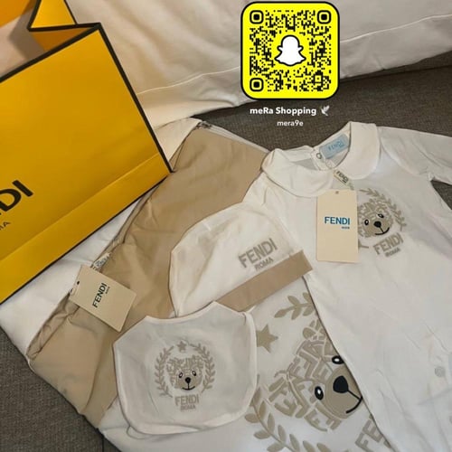 طقم فيندي كامل طبق الأصل مع الكيس