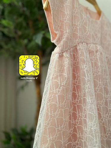 فستان ديور دانتيل مطرز