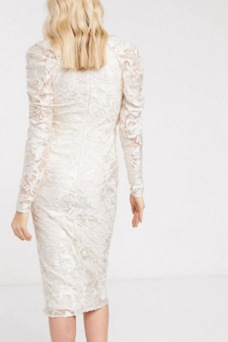 فستان طويل فخم سكري