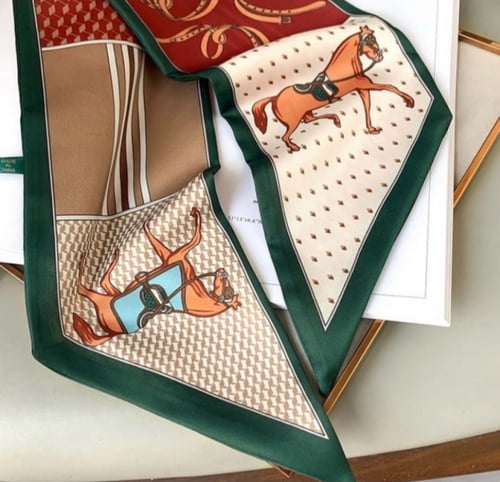 سكارف هيرمز متعدد الاستخدامات