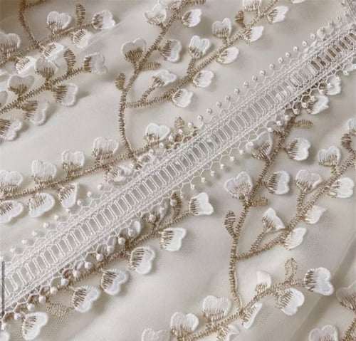 فستان فخم دانتيل