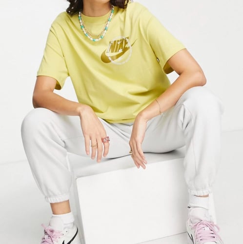 تيشيرت نايك الأصلي