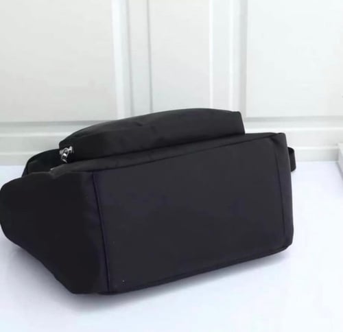 شنطة برادا للمواليد